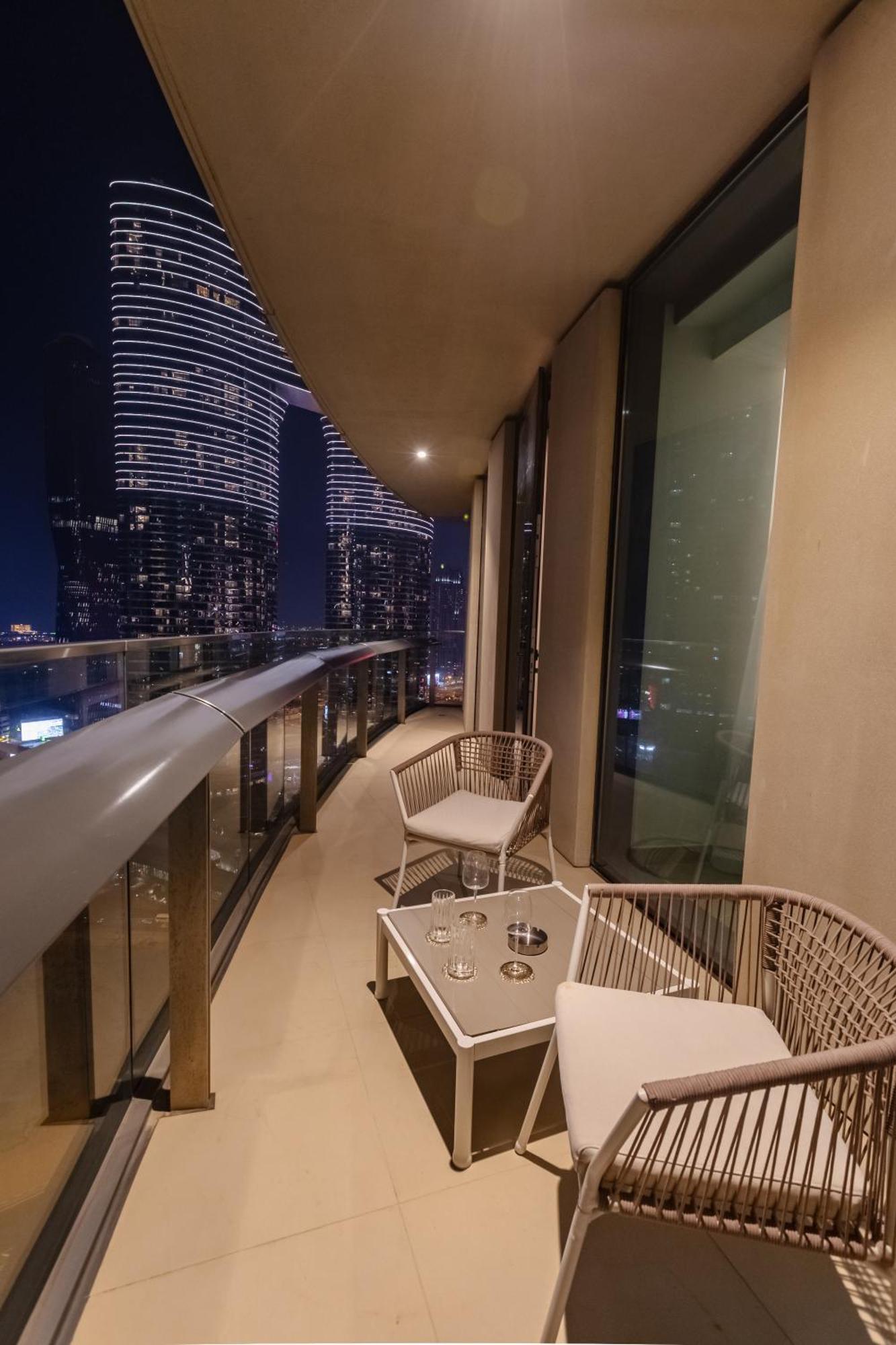 Apartment Mall Direct Connection - Burj Vista