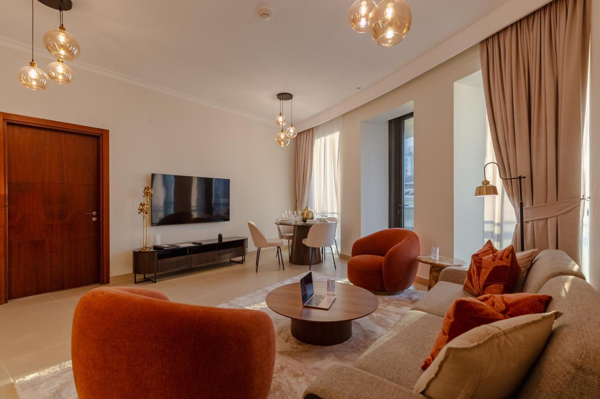 Mall Direct Connection - Burj Vista Apartment