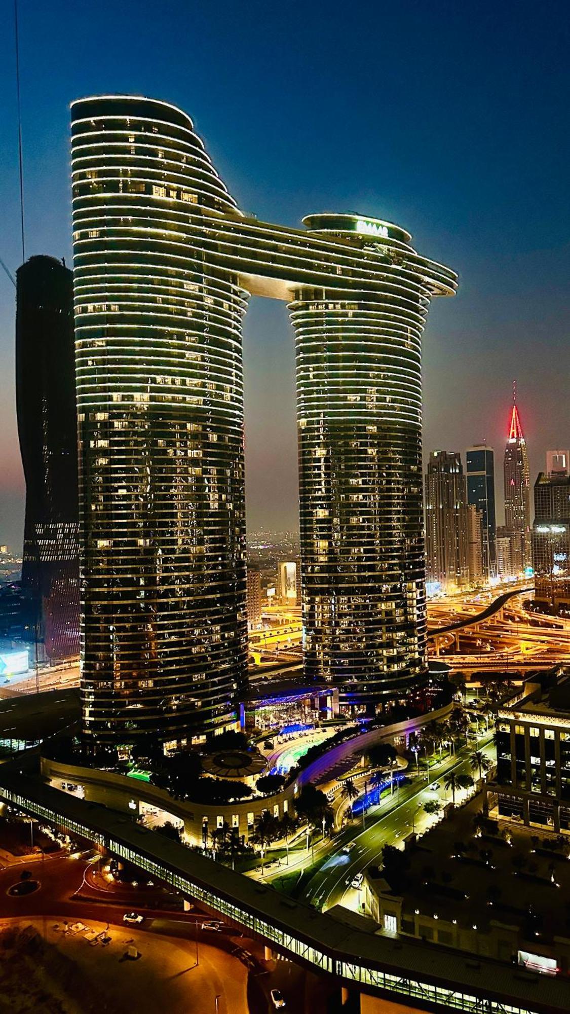 Mall Direct Connection - Burj Vista *
