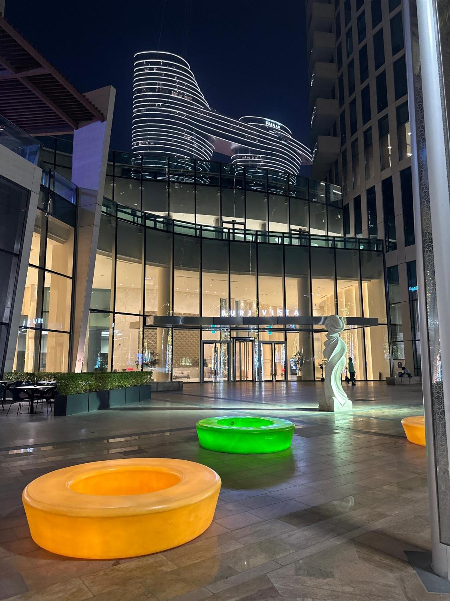 Apartment Mall Direct Connection - Burj Vista *