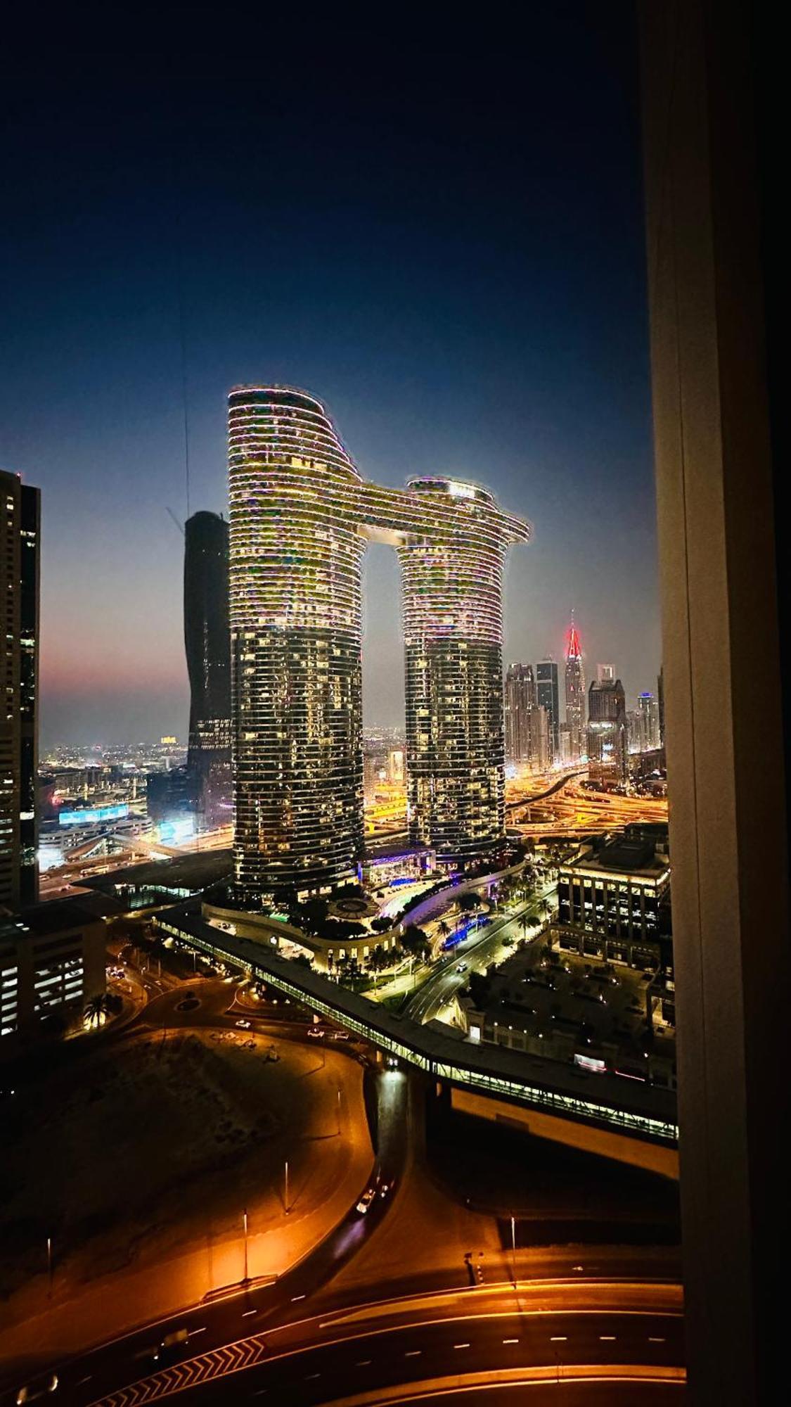 Mall Direct Connection - Burj Vista