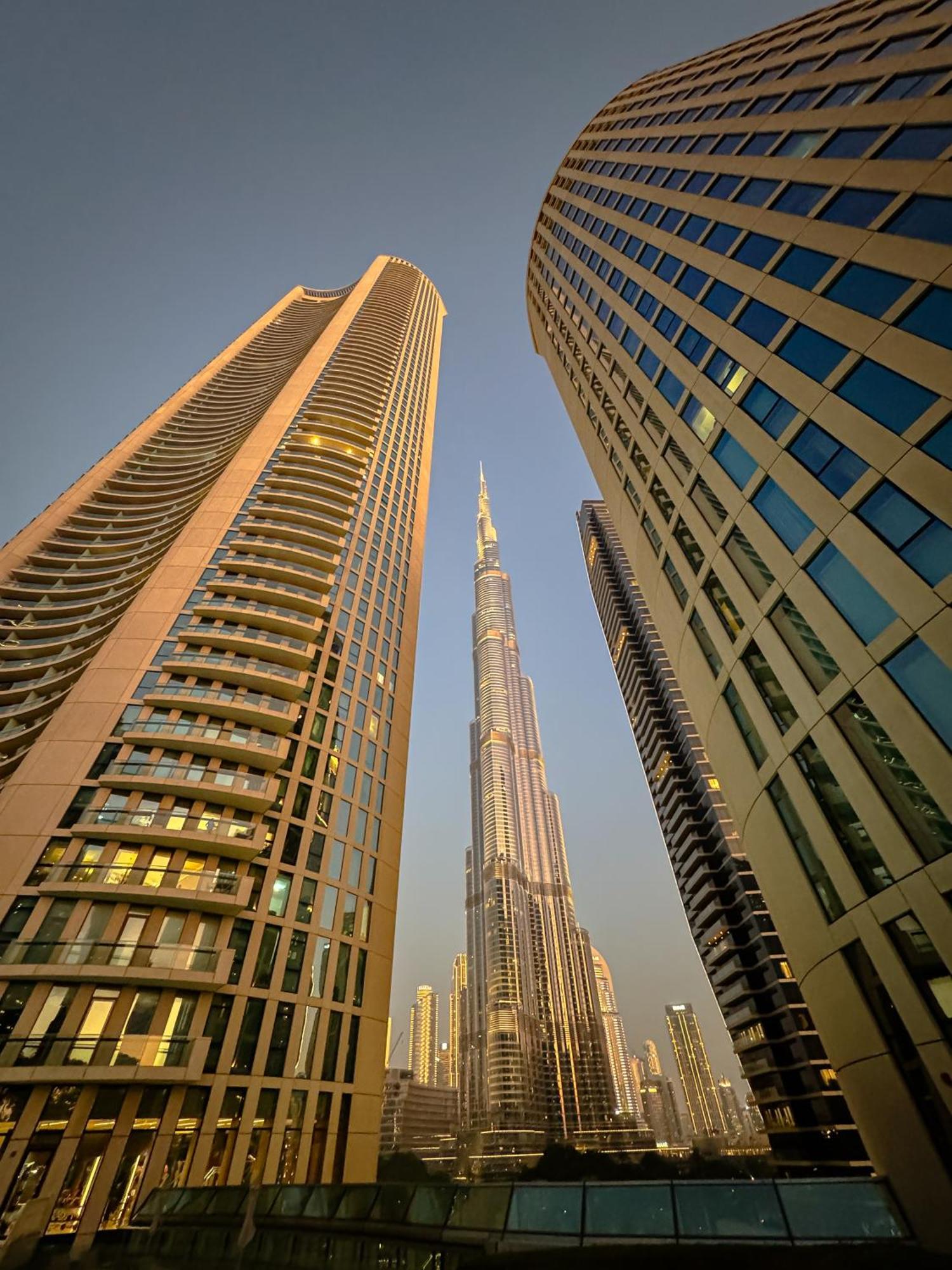 Apartment Mall Direct Connection - Burj Vista