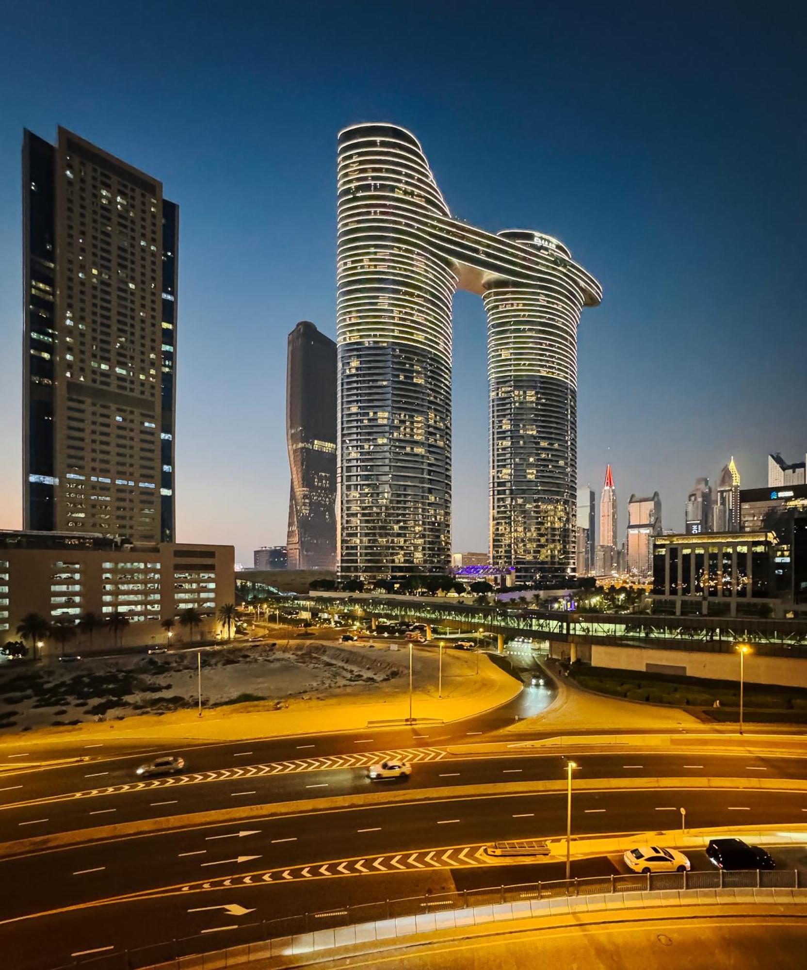 Apartment Mall Direct Connection - Burj Vista *
